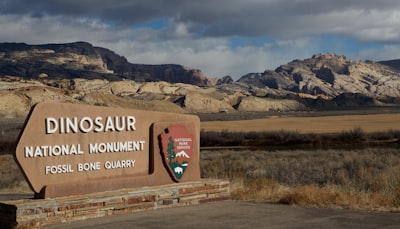 dinosaur national monument signage